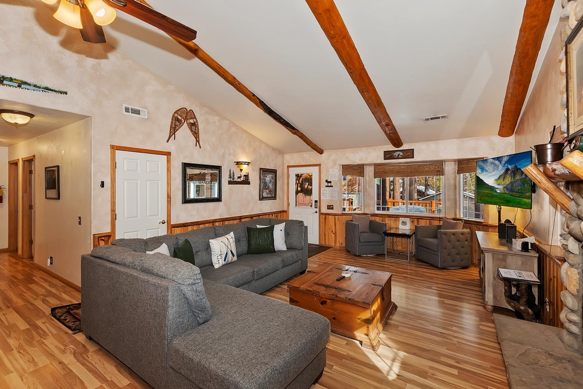 Cabin Image 10