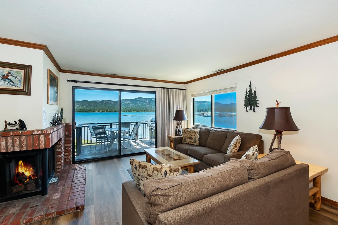Big Bear Cabin - LakefrontHaven - 0002