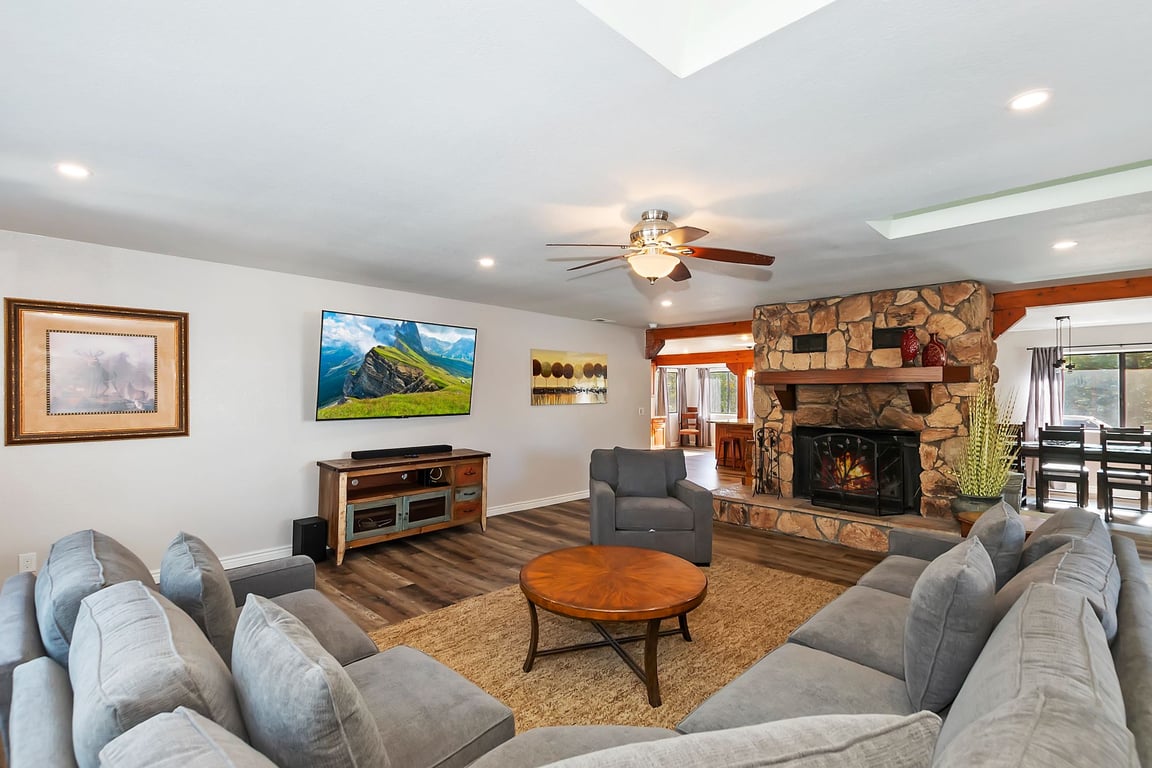 Cabin Image 6