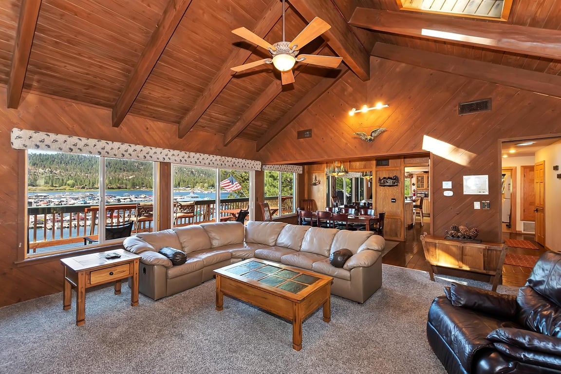 Cabin Image 10