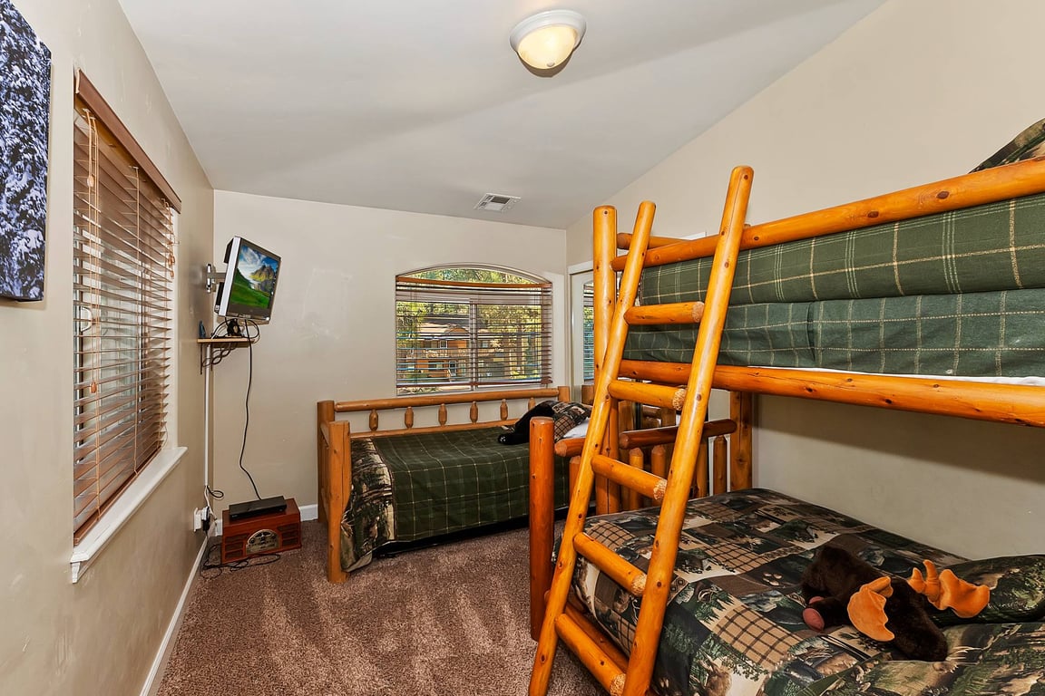 Cabin Image 29