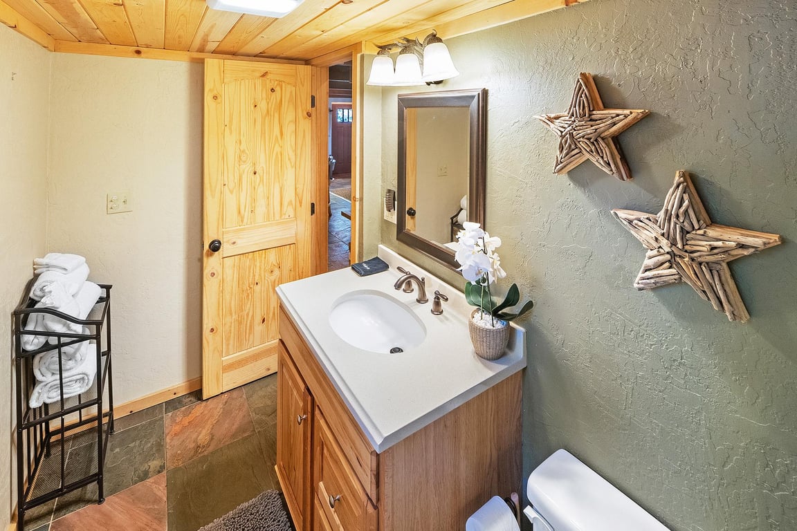 Cabin Image 33