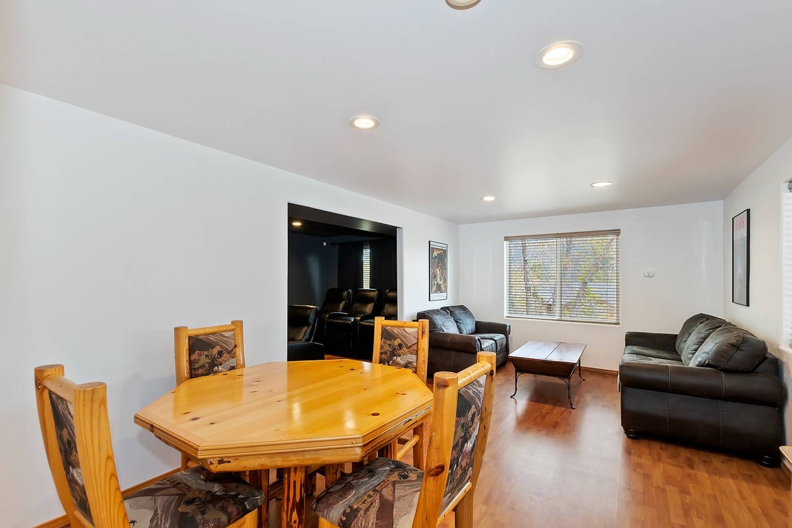 Cabin Image 7