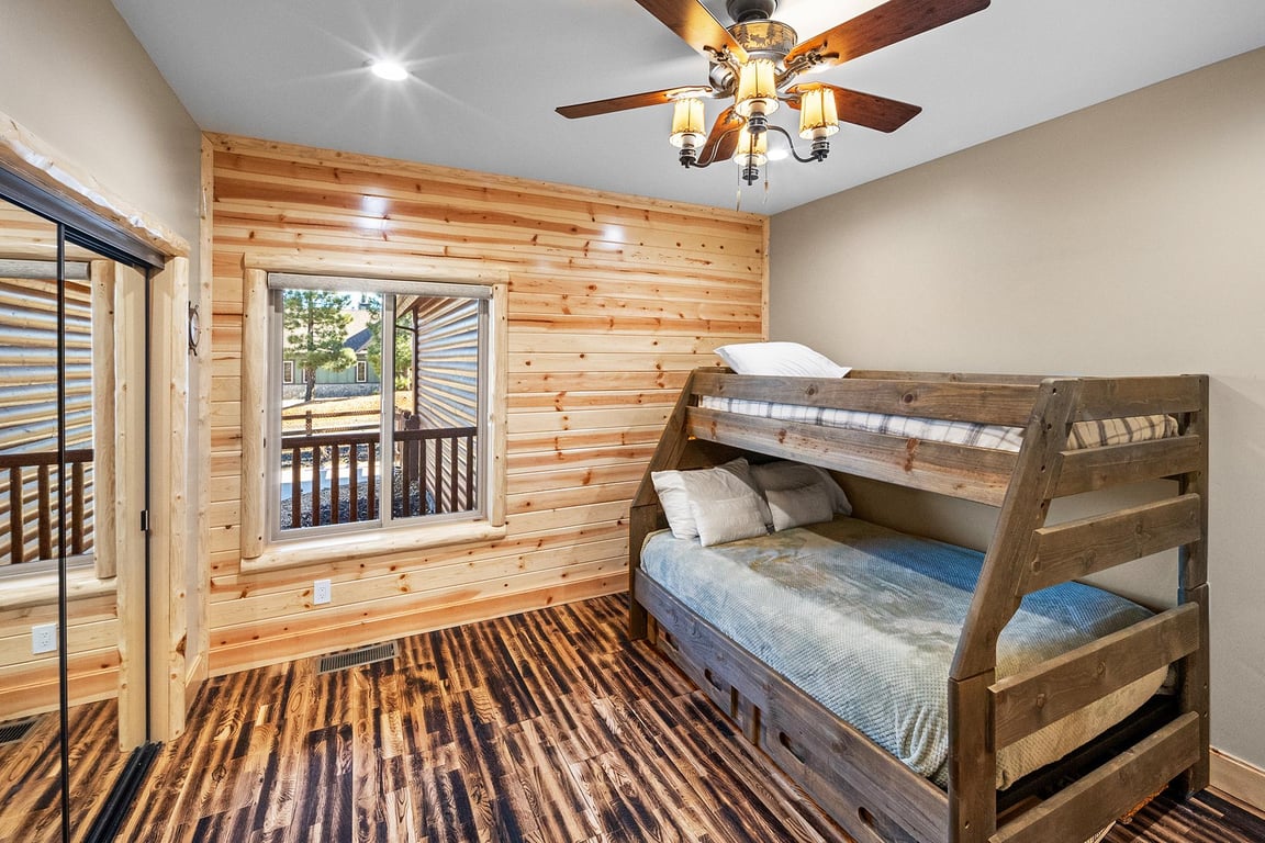 Cabin Image 53