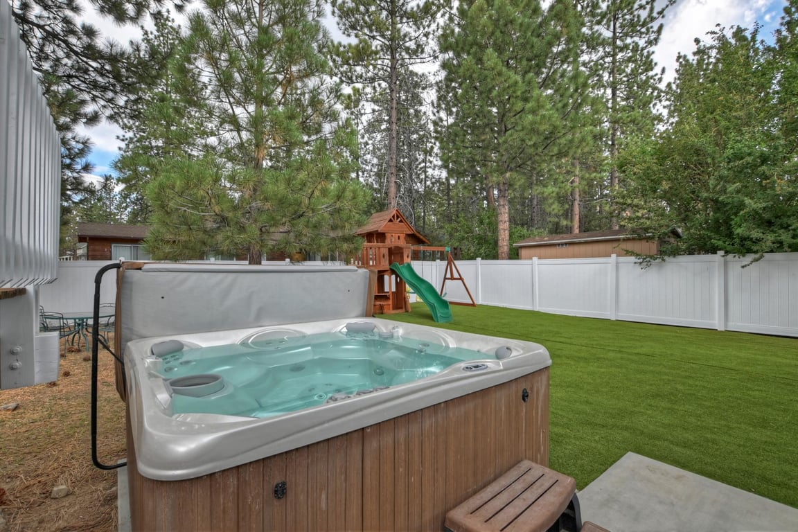Big Bear Cabin - DewDropInn - 0004