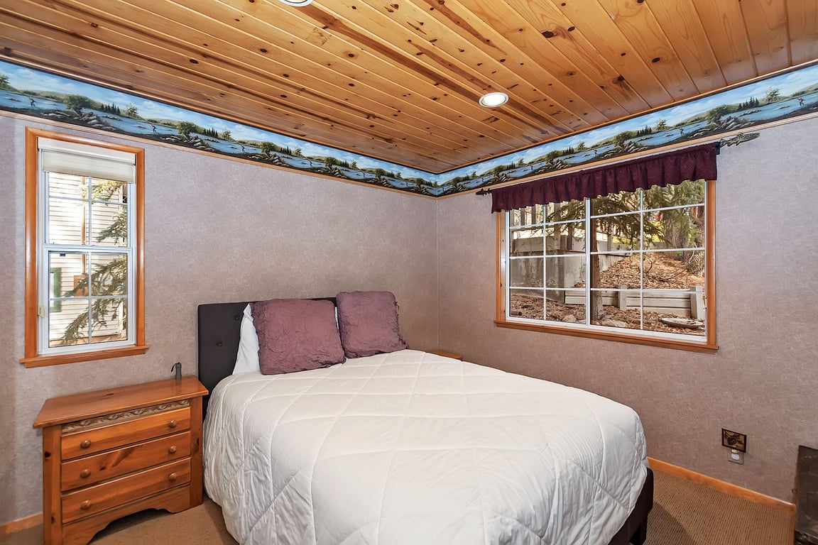 Cabin Image 15