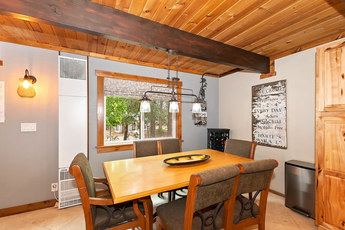 Cabin Image 9