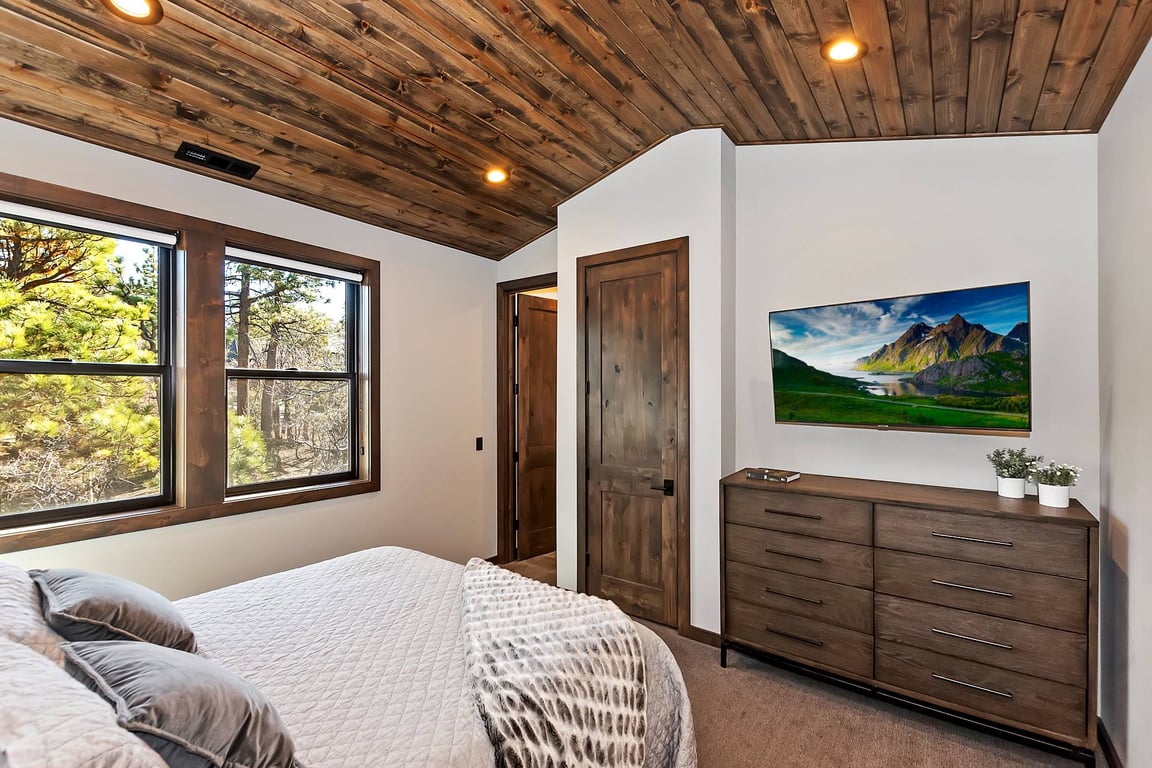 Cabin Image 44