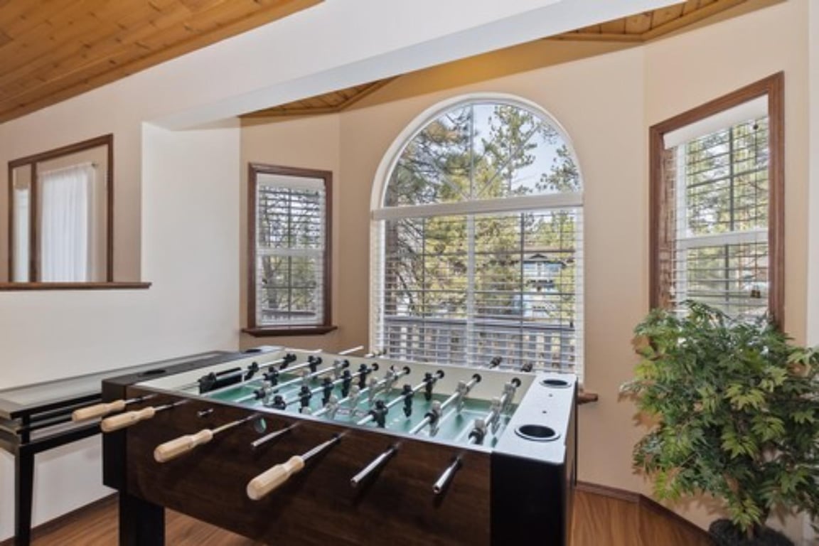 Cabin Image 8