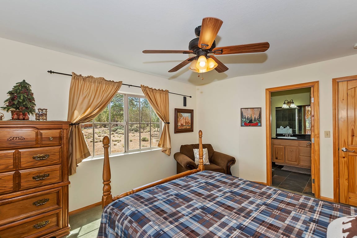 Cabin Image 33