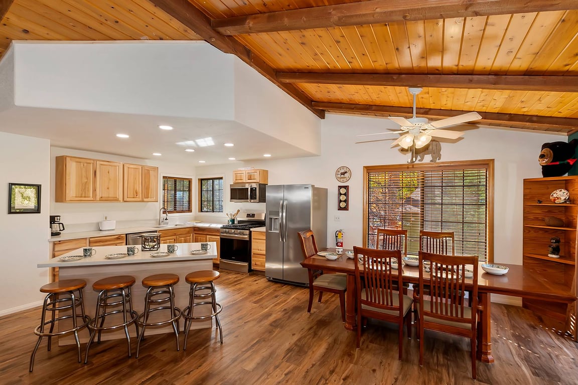 Cabin Image 8