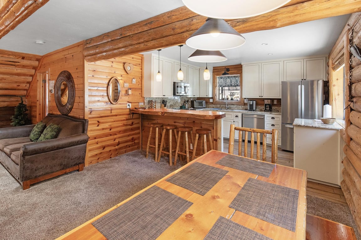 Cabin Image 12