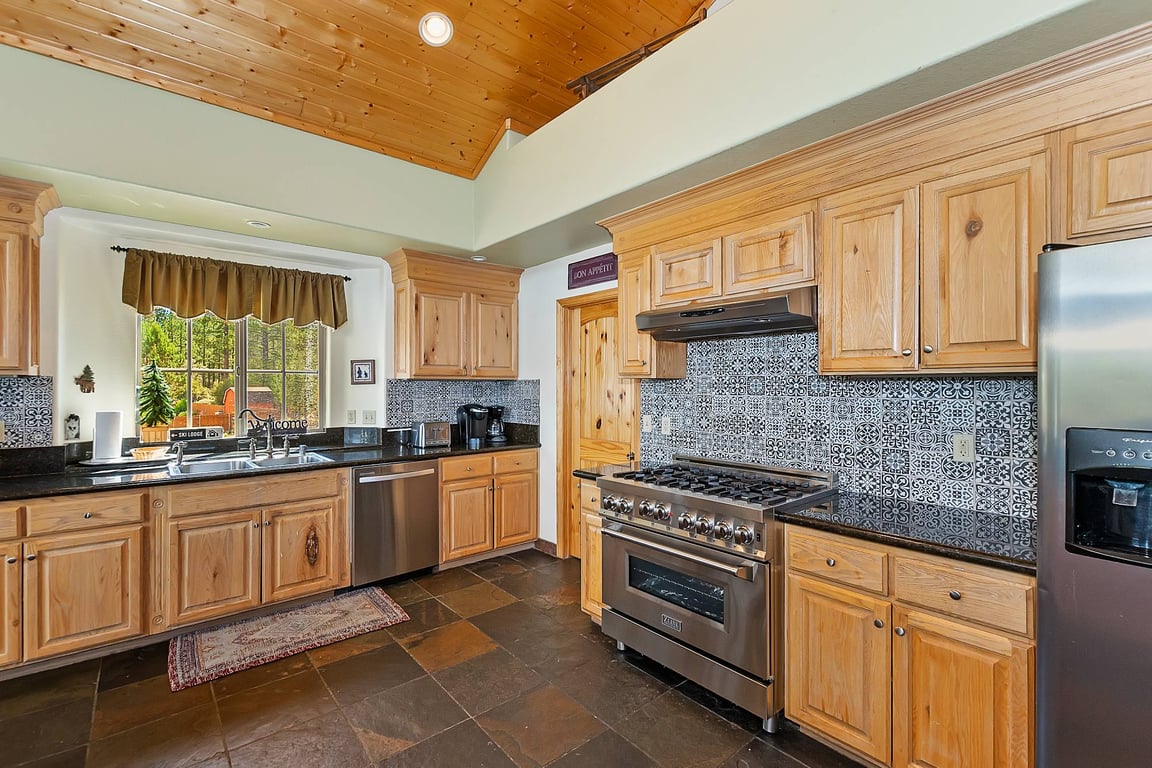 Cabin Image 14