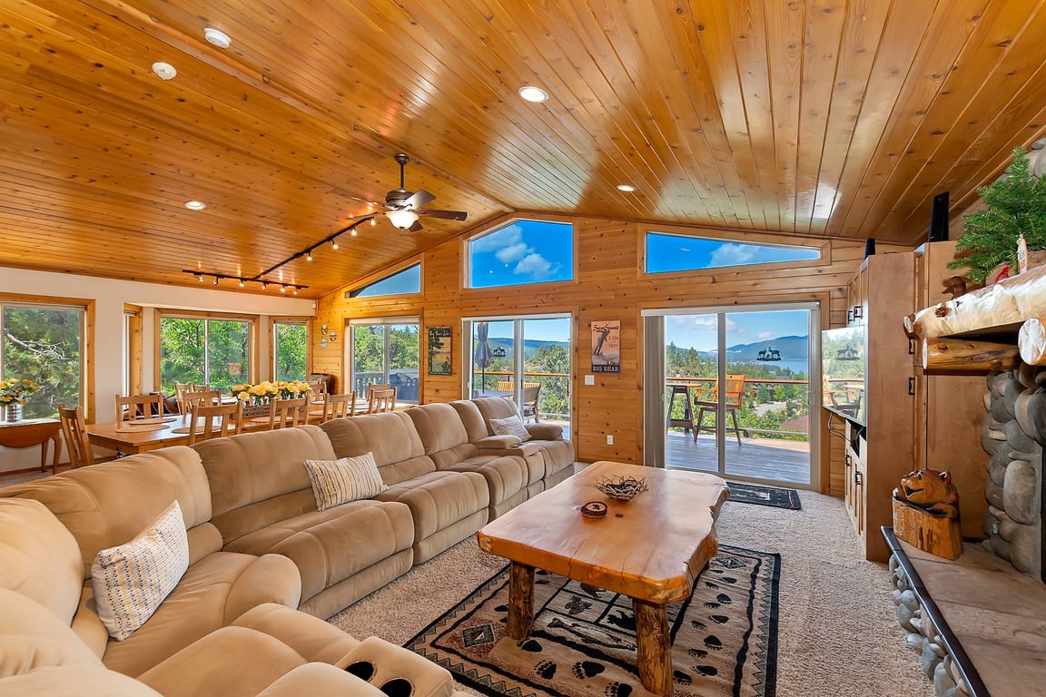 Cabin Image 9