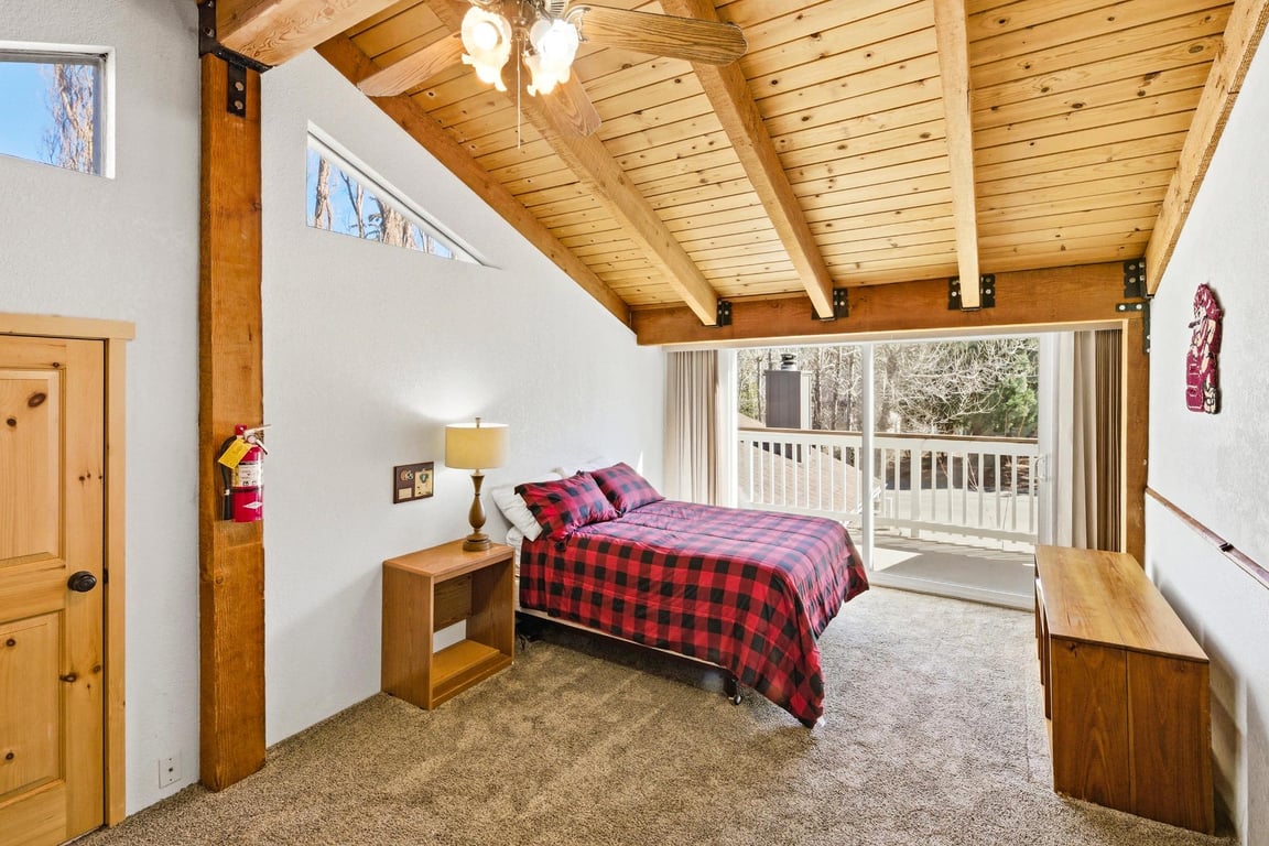 Cabin Image 38