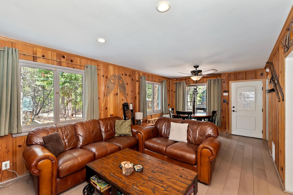 Cabin Image 8