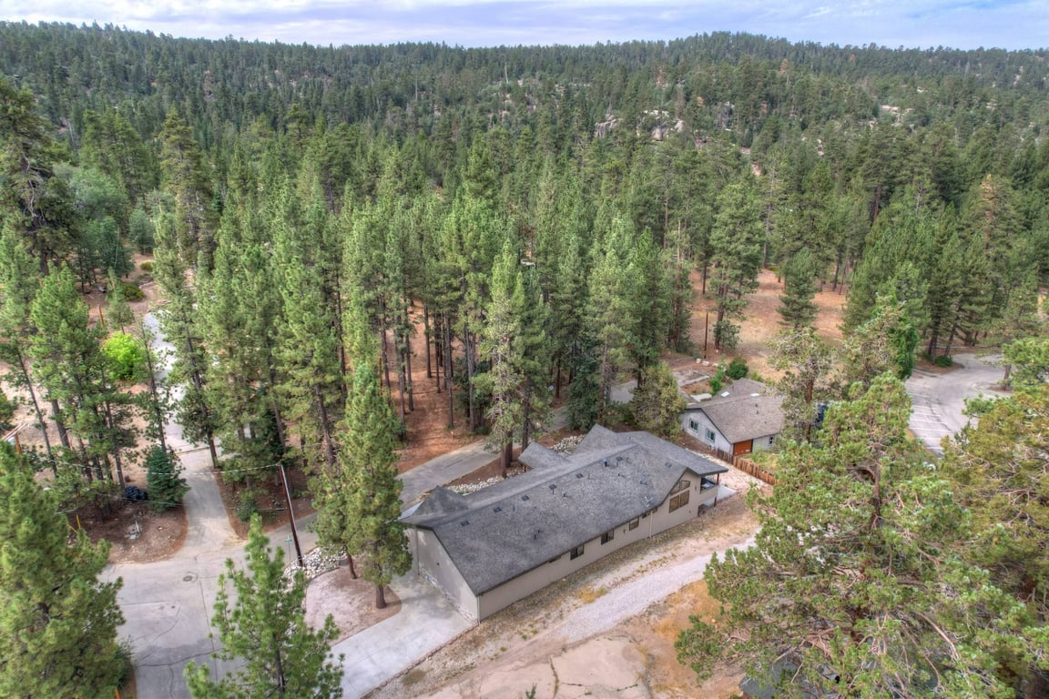 Cabin Image 6