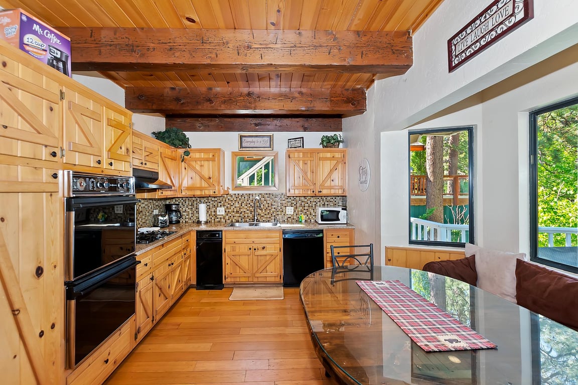 Cabin Image 12