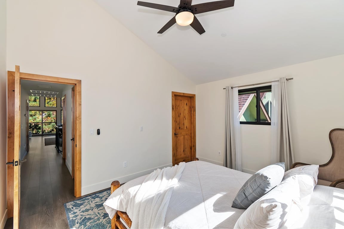 Cabin Image 42