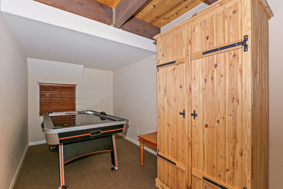 Big Bear Cabin - RedwoodLodge - 0004