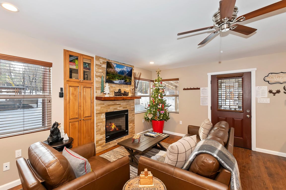 Cabin Image 7