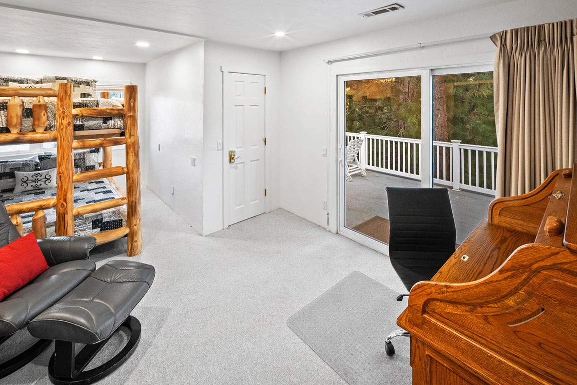 Cabin Image 51