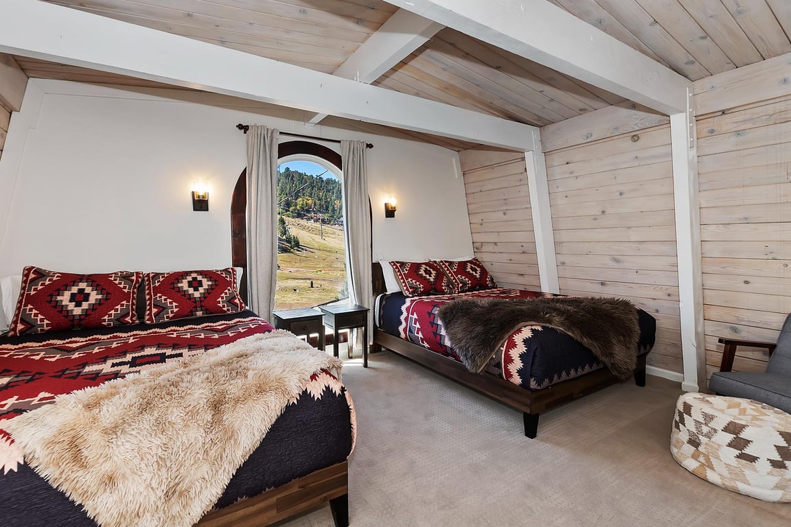 Cabin Image 18