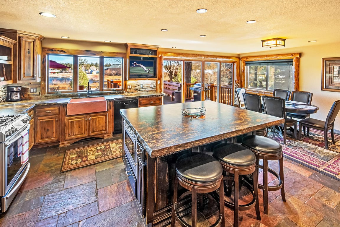 Cabin Image 19