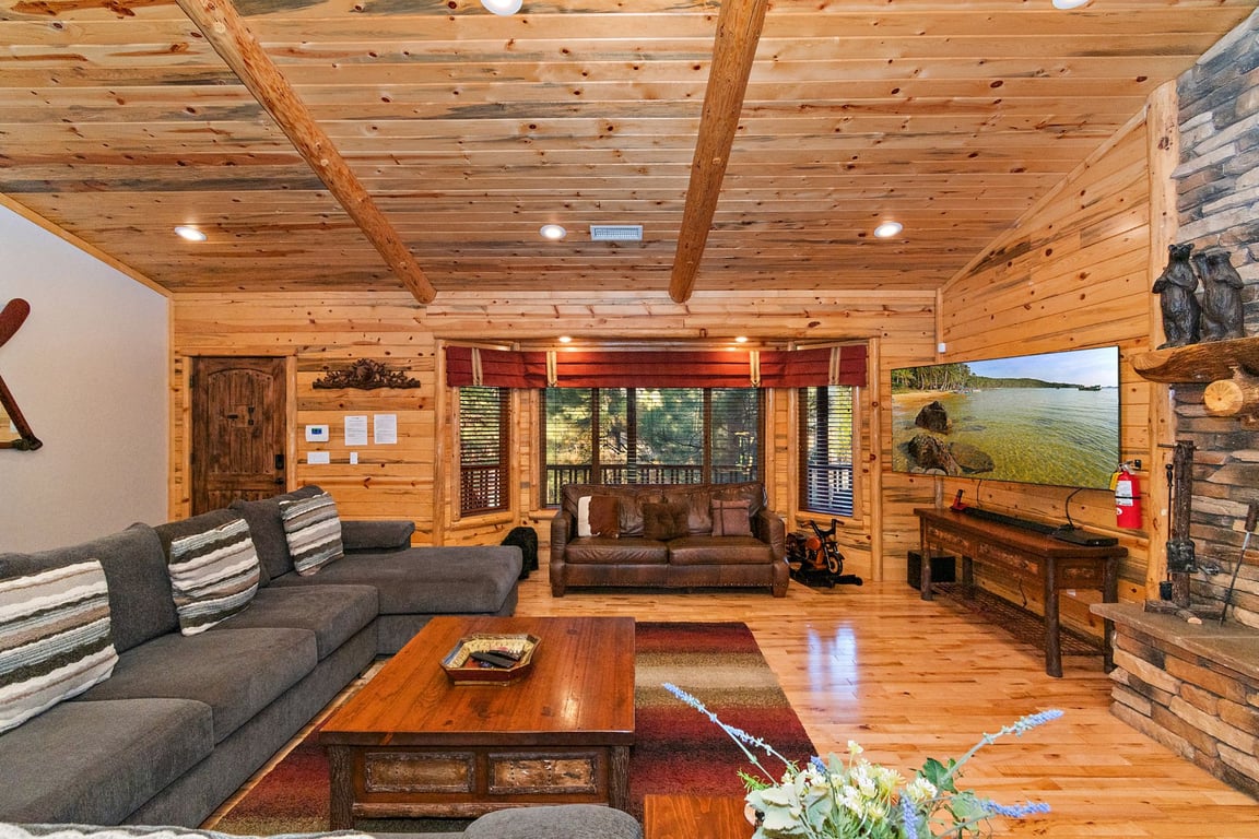 Cabin Image 8