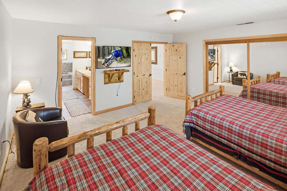 Cabin Image 48