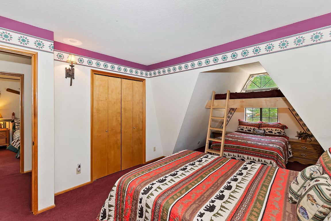 Cabin Image 16