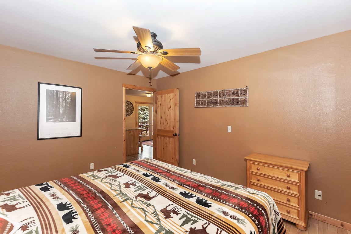 Cabin Image 15