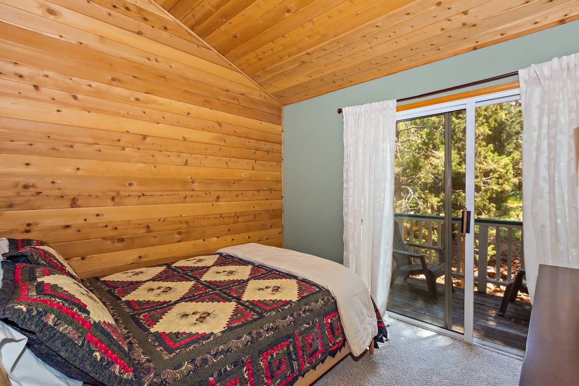 Cabin Image 19