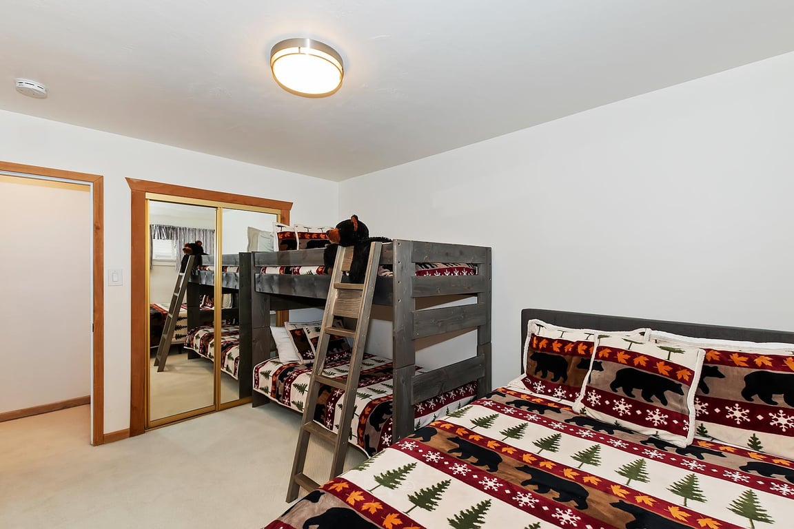 Cabin Image 20