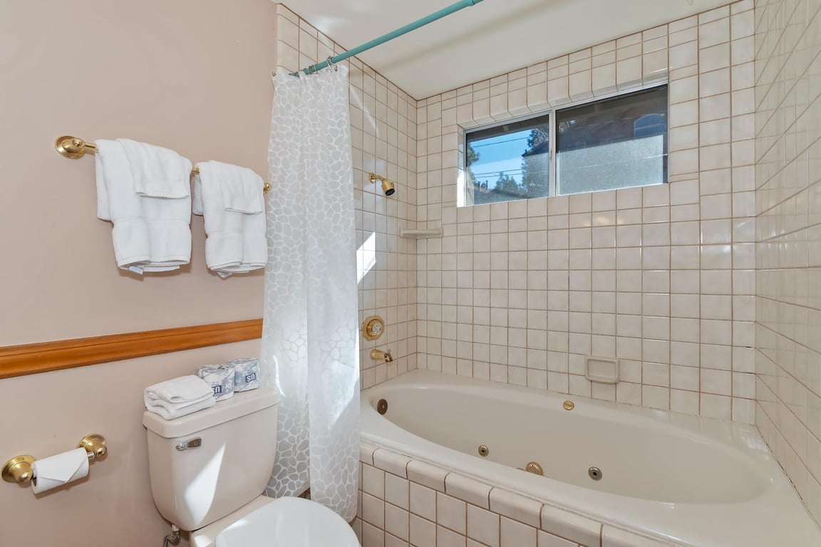 Cabin Image 20