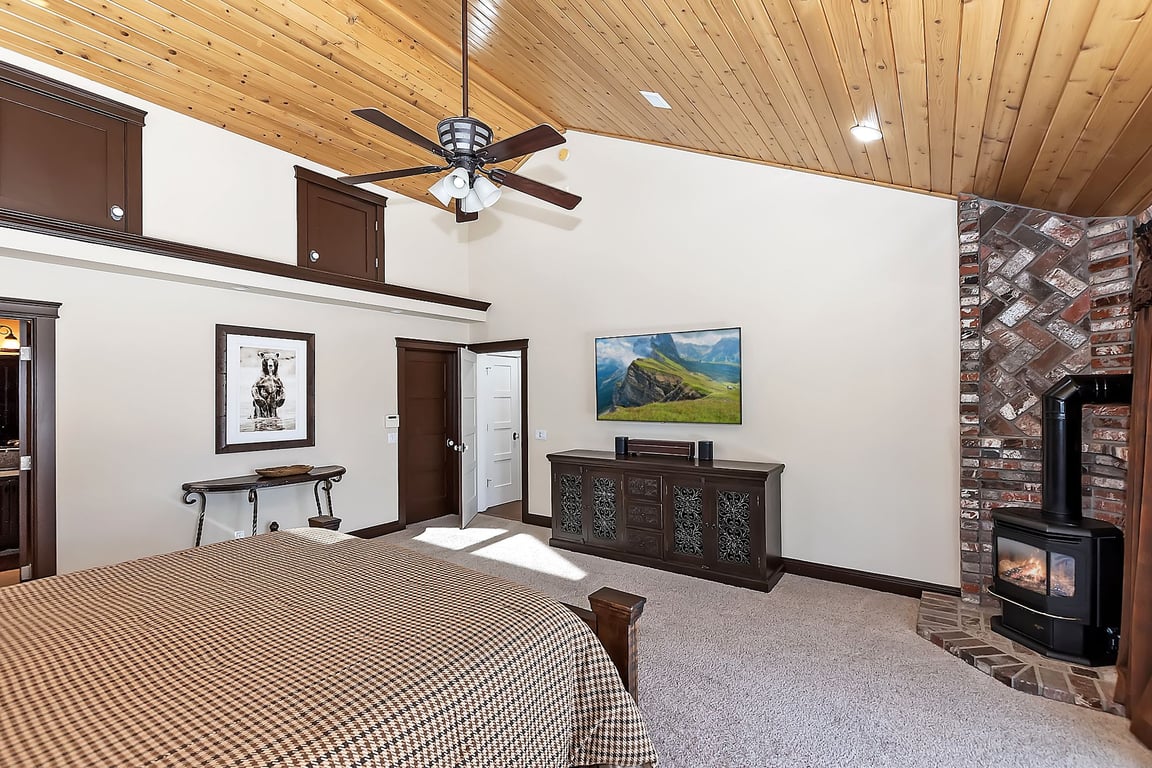 Cabin Image 20