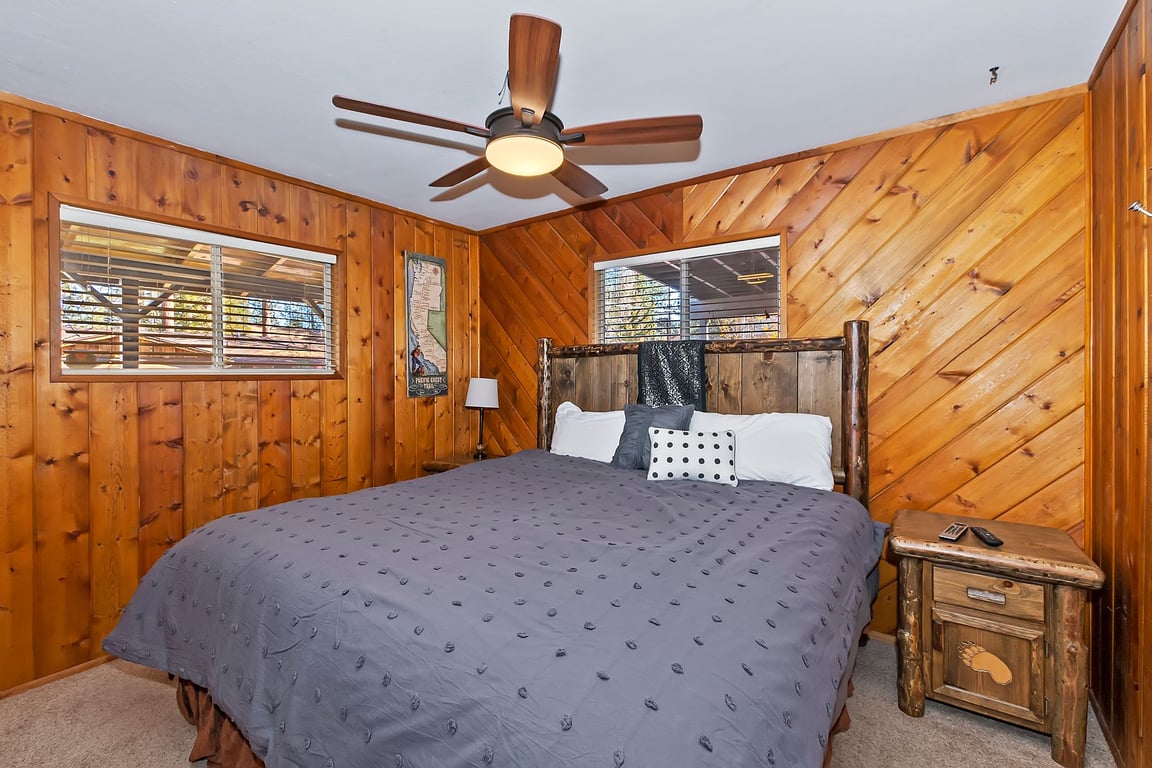 Cabin Image 12