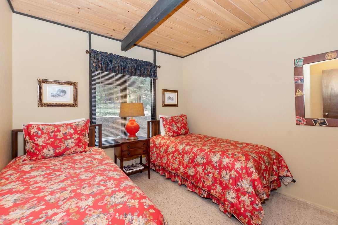 Cabin Image 18