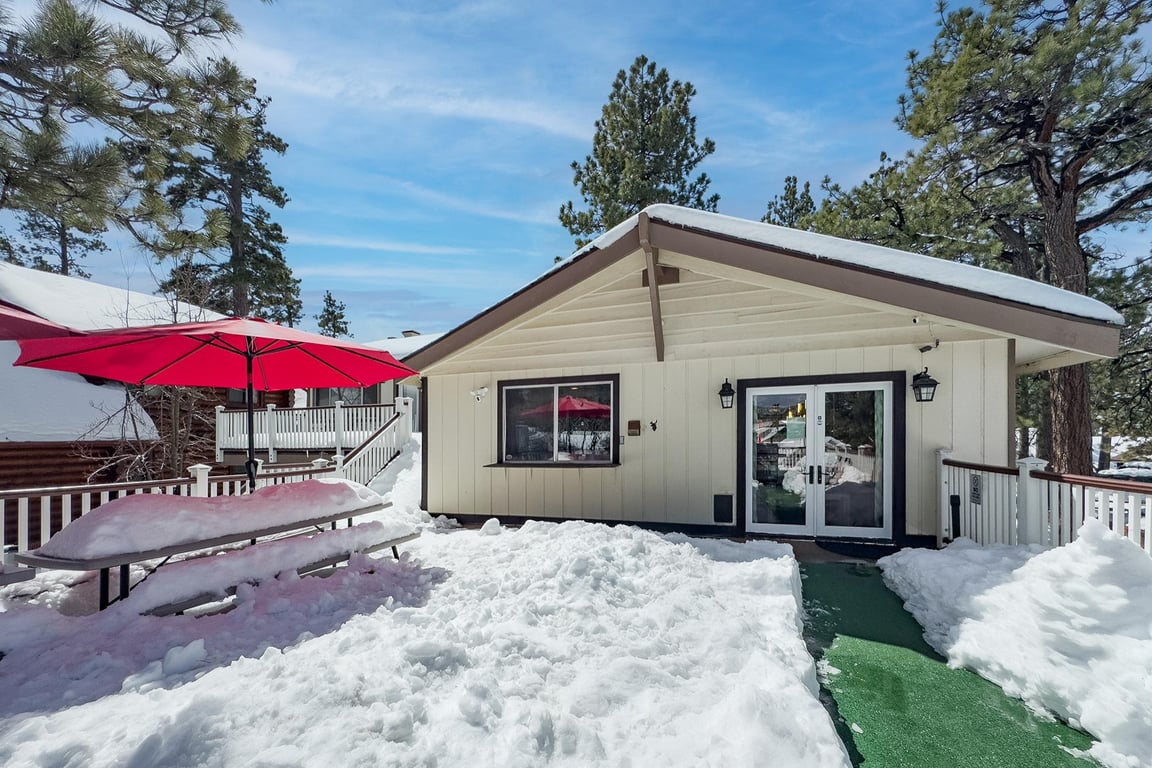 Cabin Image 49
