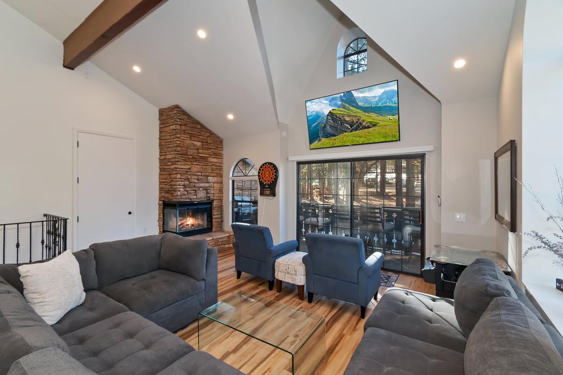 Big Bear Cabin - SummitLanding - 0002