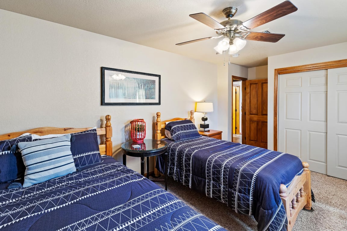 Cabin Image 38