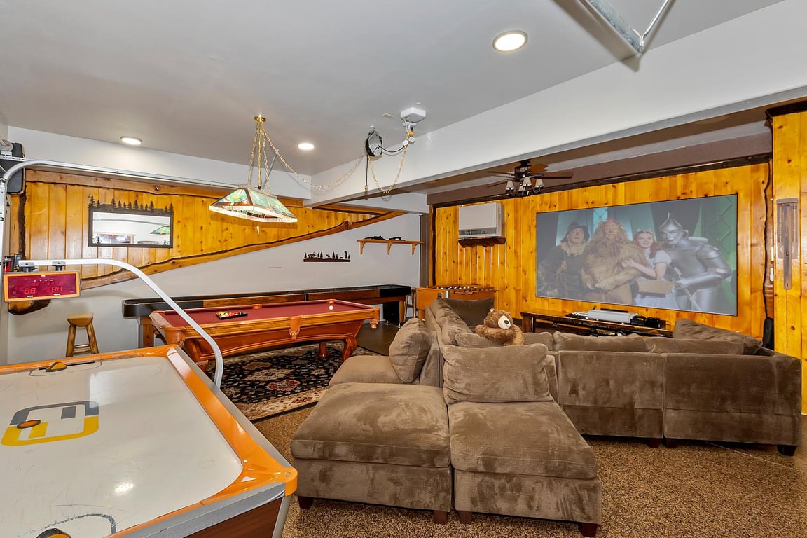 Cabin Image 35