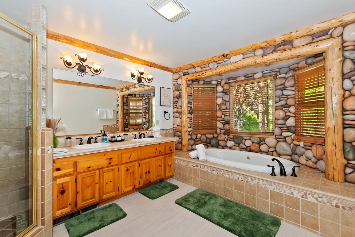 Cabin Image 47