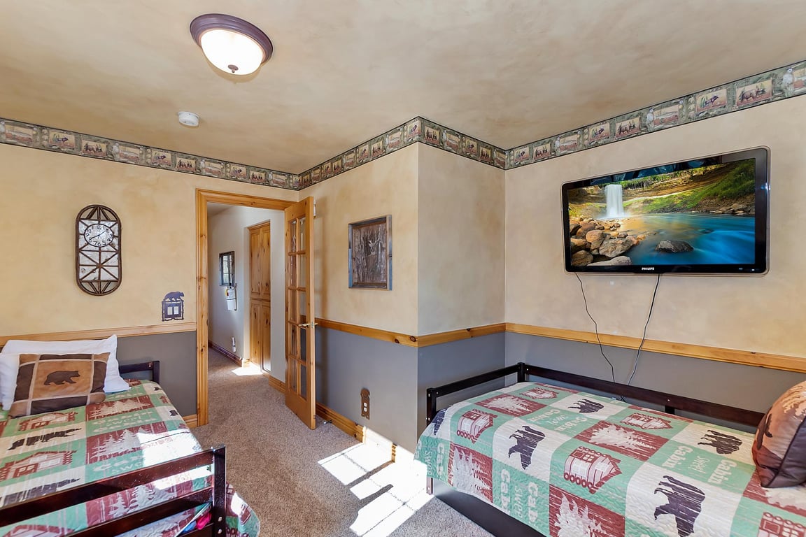 Cabin Image 29