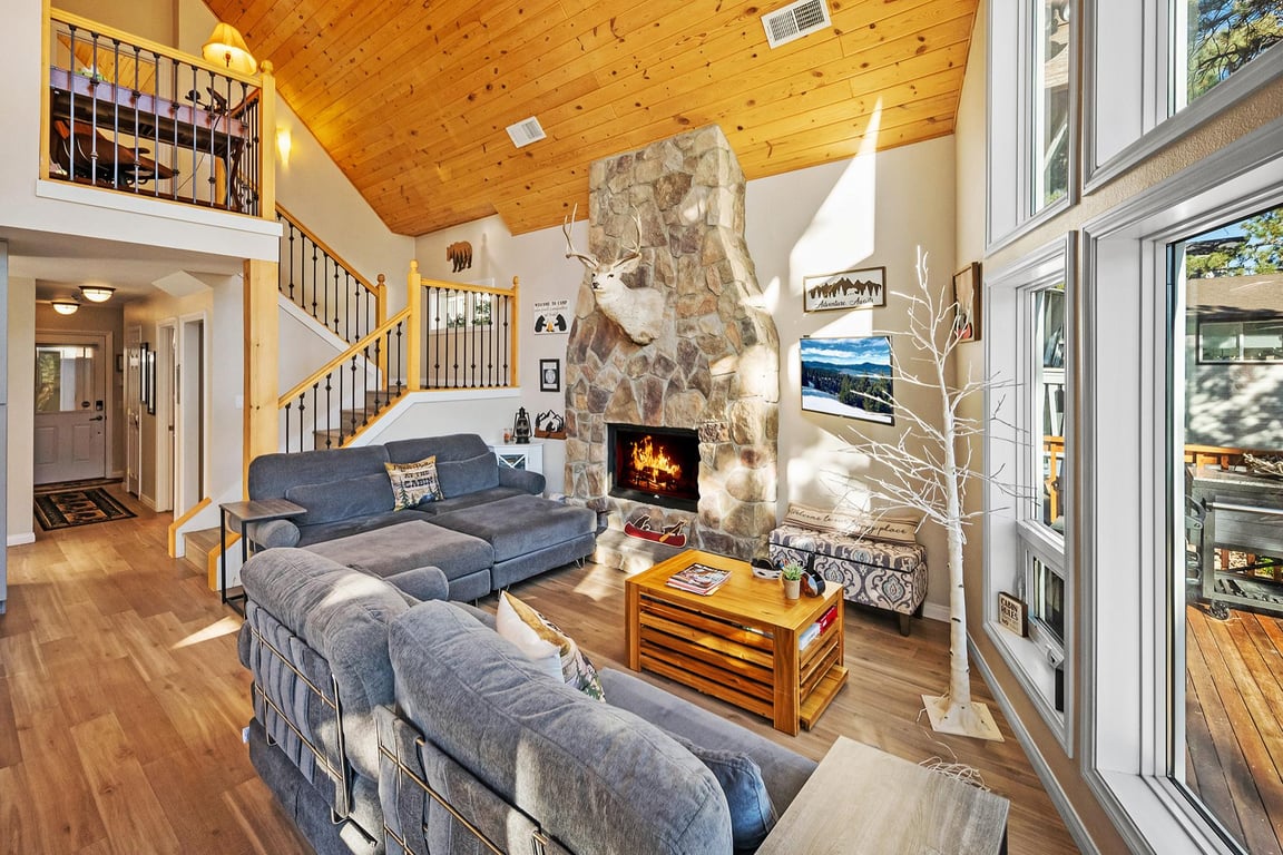 Cabin Image 12