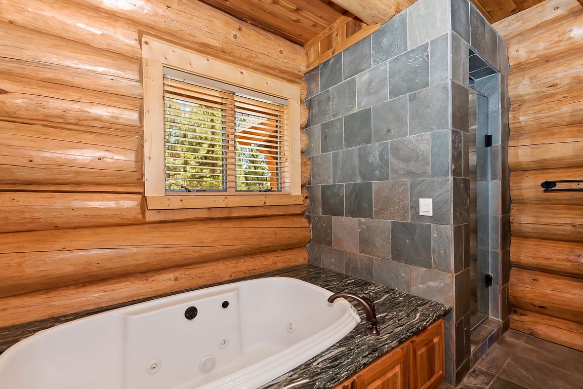 Cabin Image 23