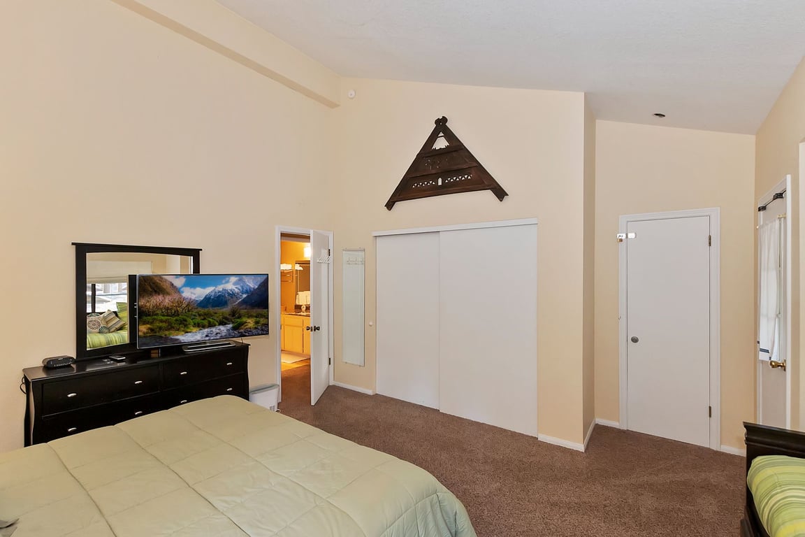 Cabin Image 15