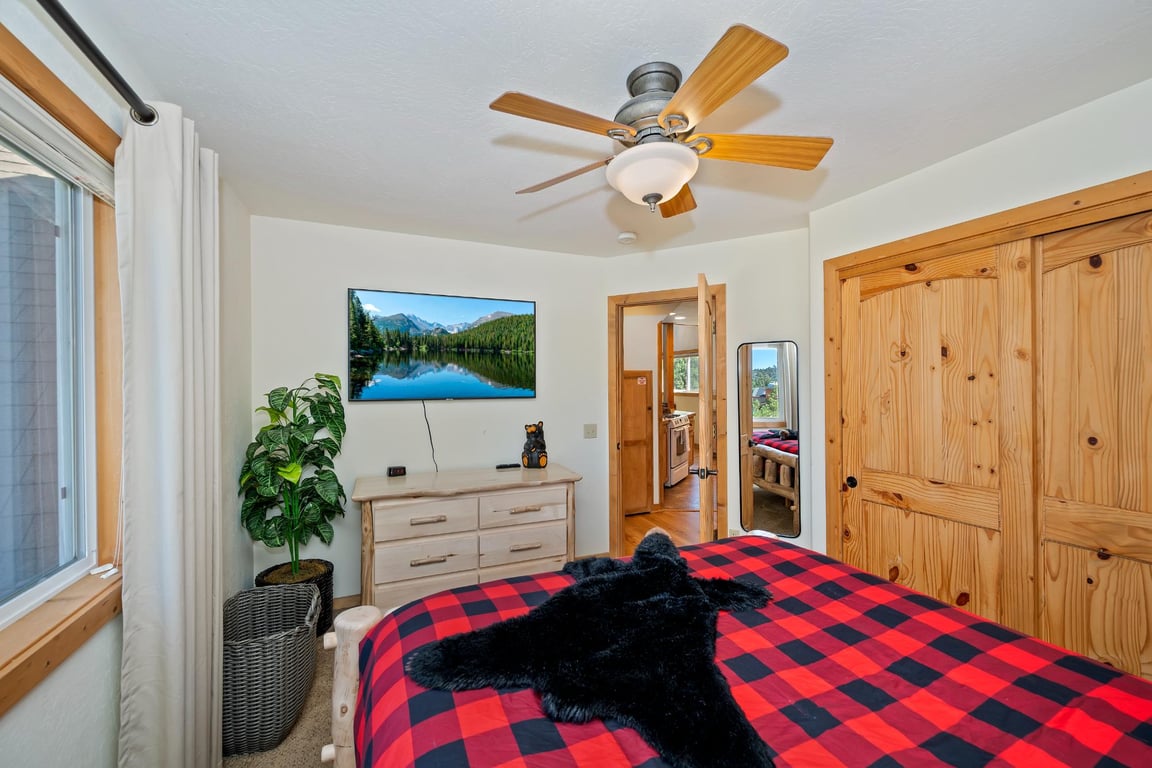 Cabin Image 22