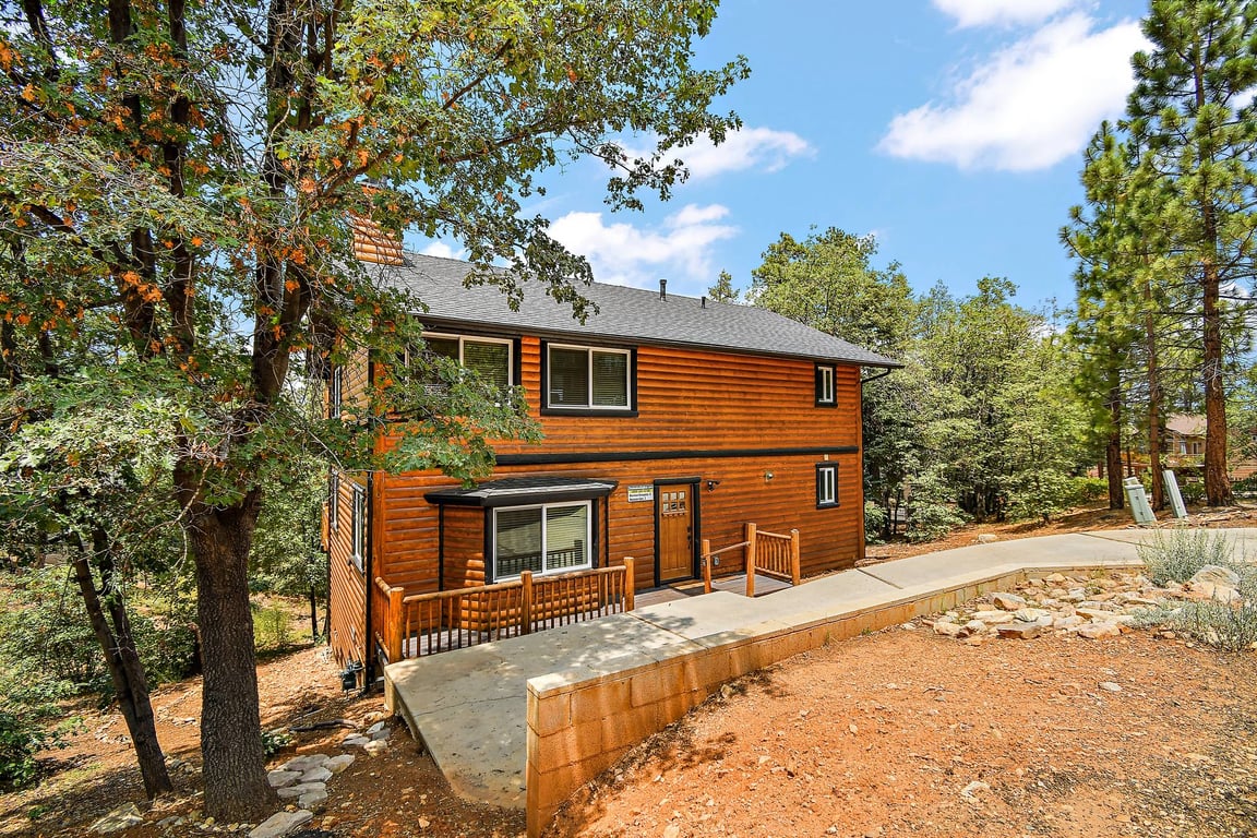 Cabin Image 40
