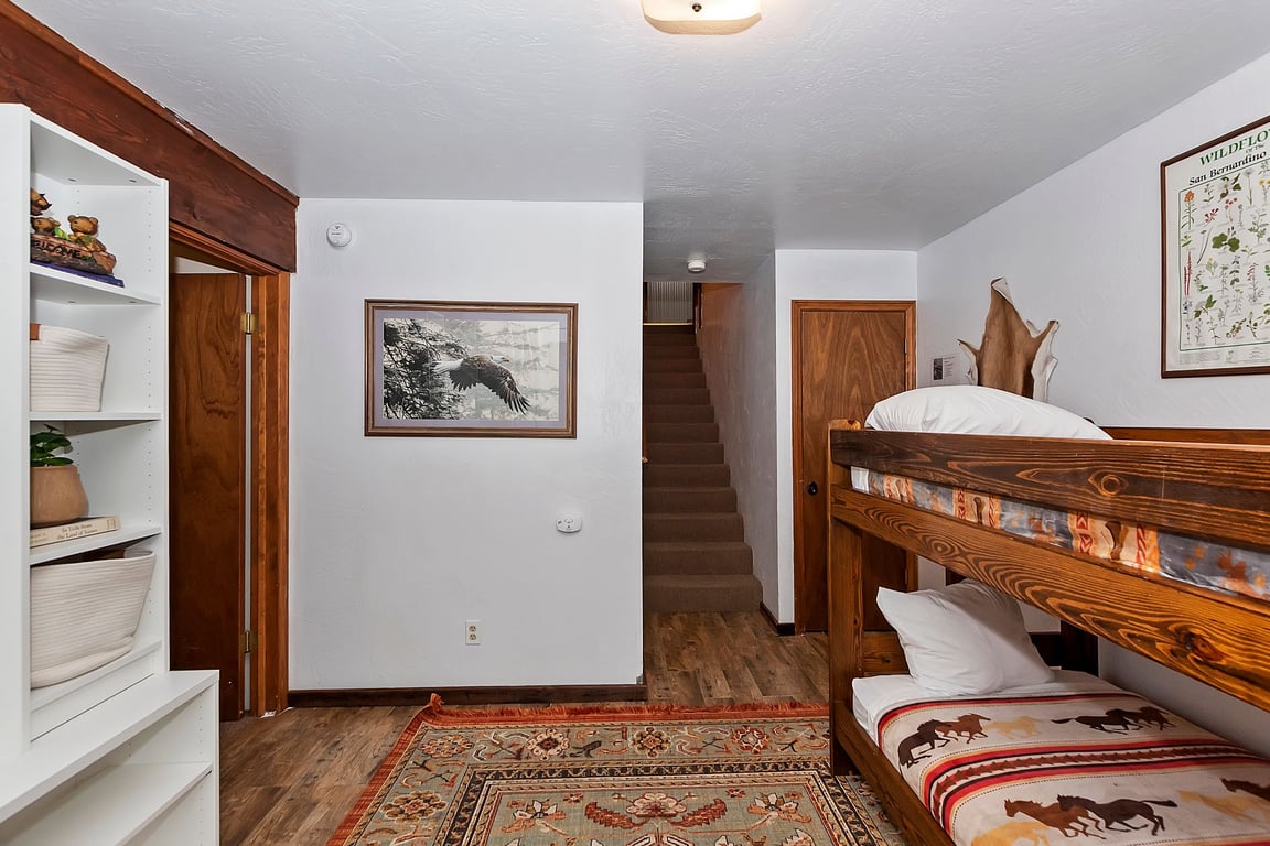 Cabin Image 16